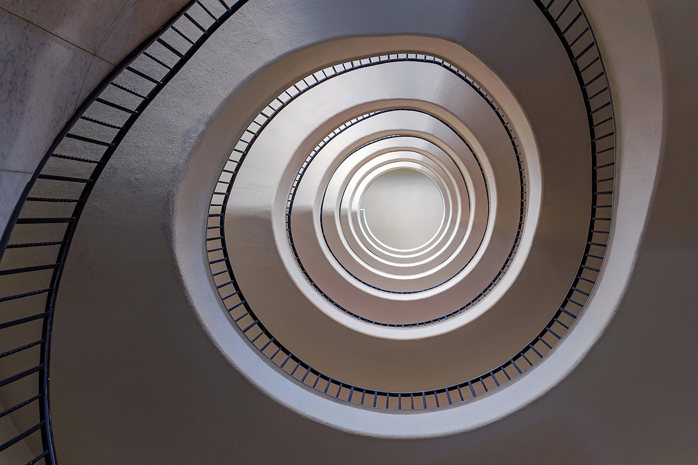 Spiral staircase under Pozsonyi út 53-55. #167