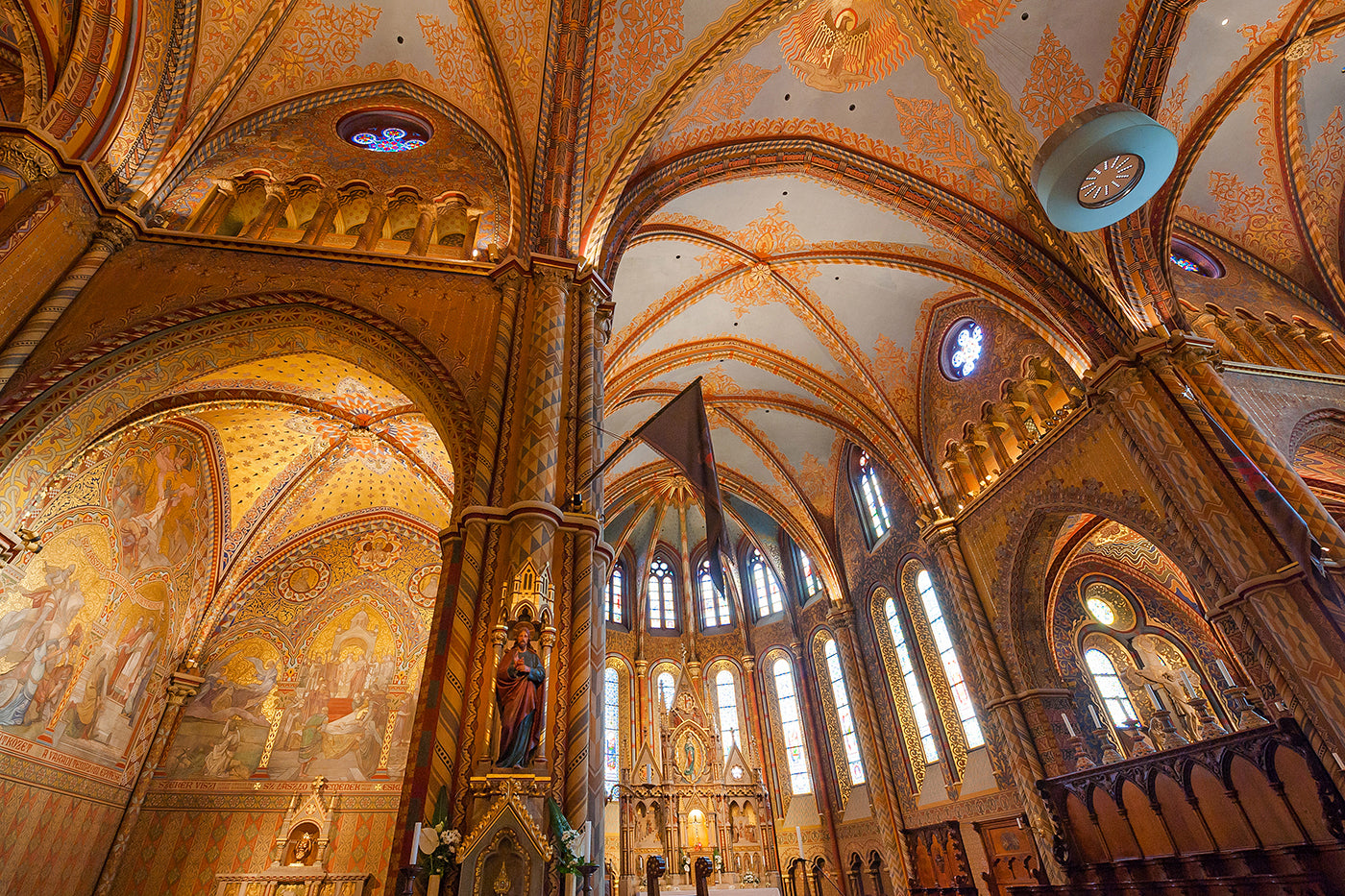 Matthias Church inside #284