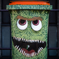 Street art egy szemetesen #497
