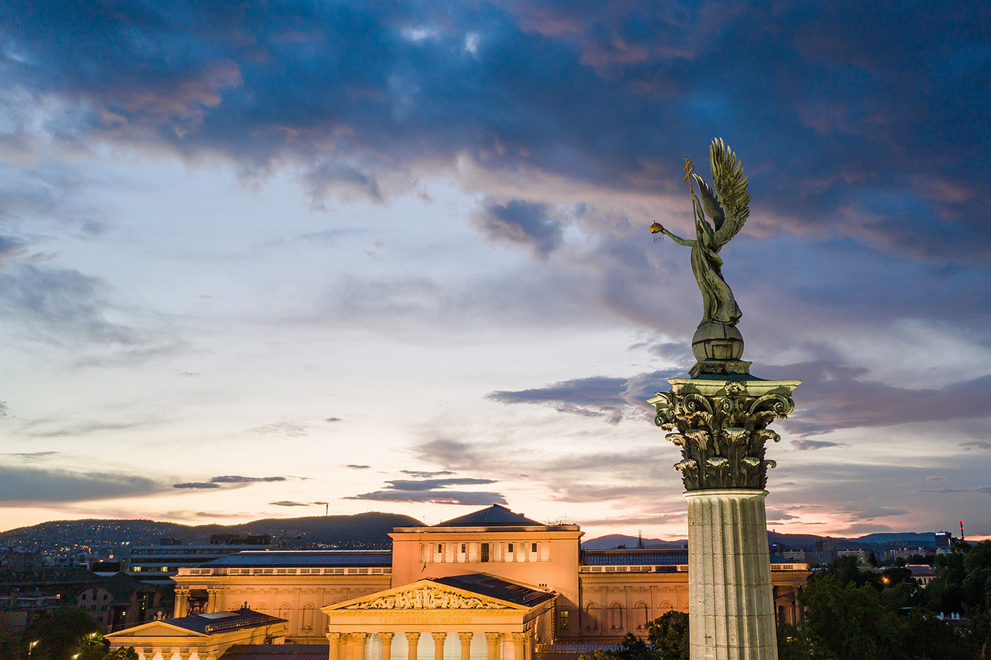 Heroes' Square and the Museum of Fine Arts with drone #713