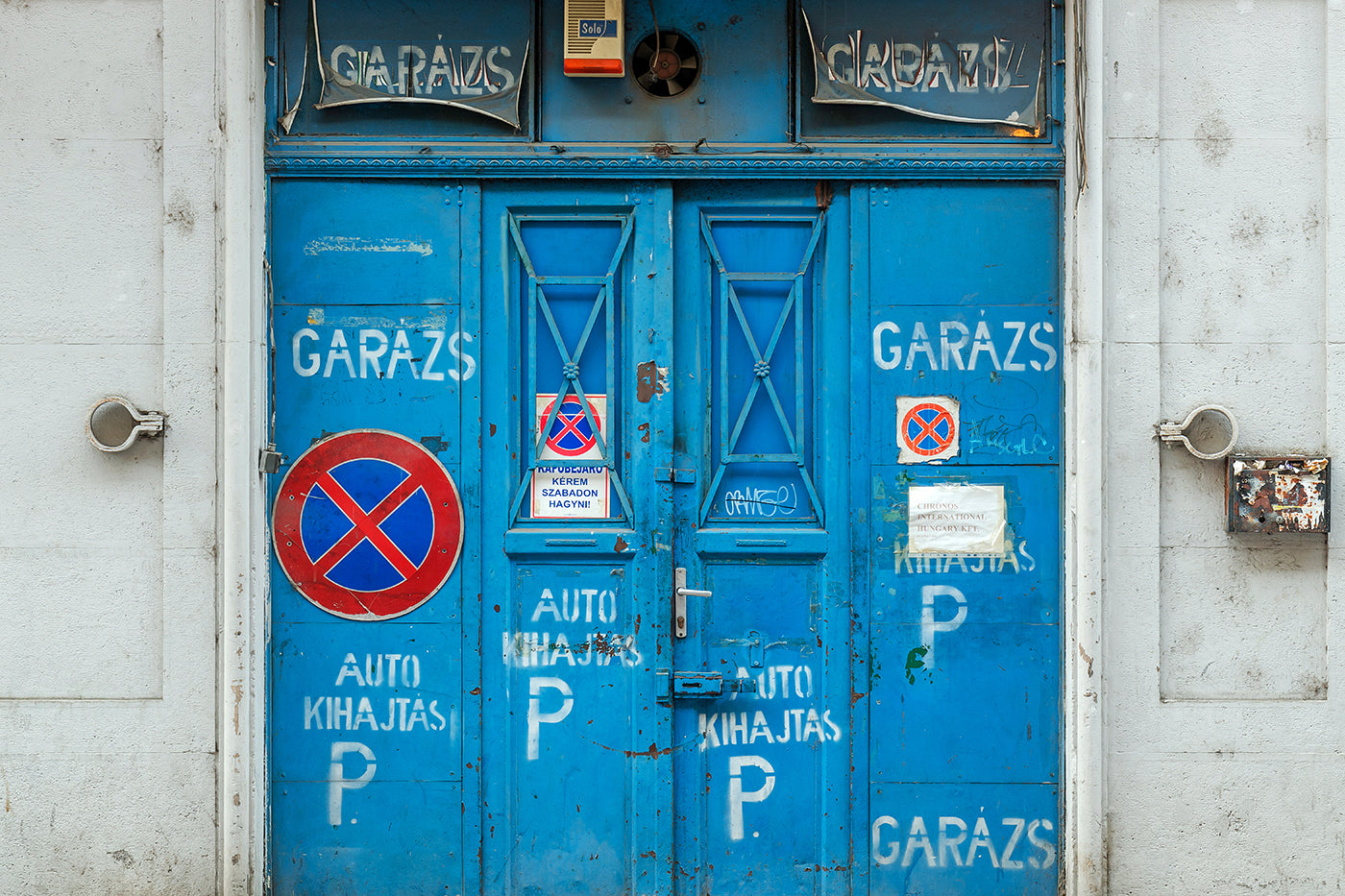 Kapu a Katona József utcában #941