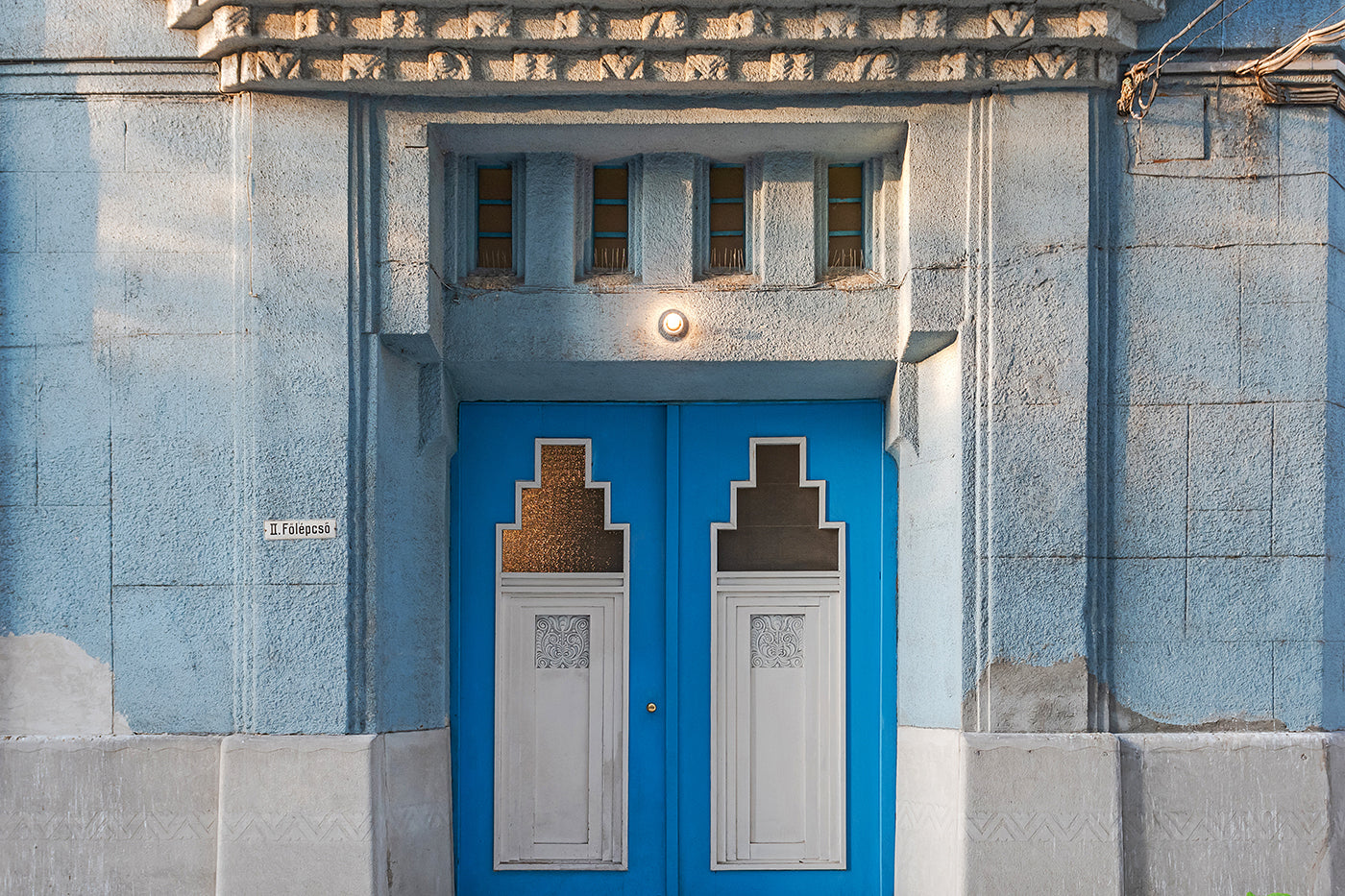 Gate on Liget Square #958
