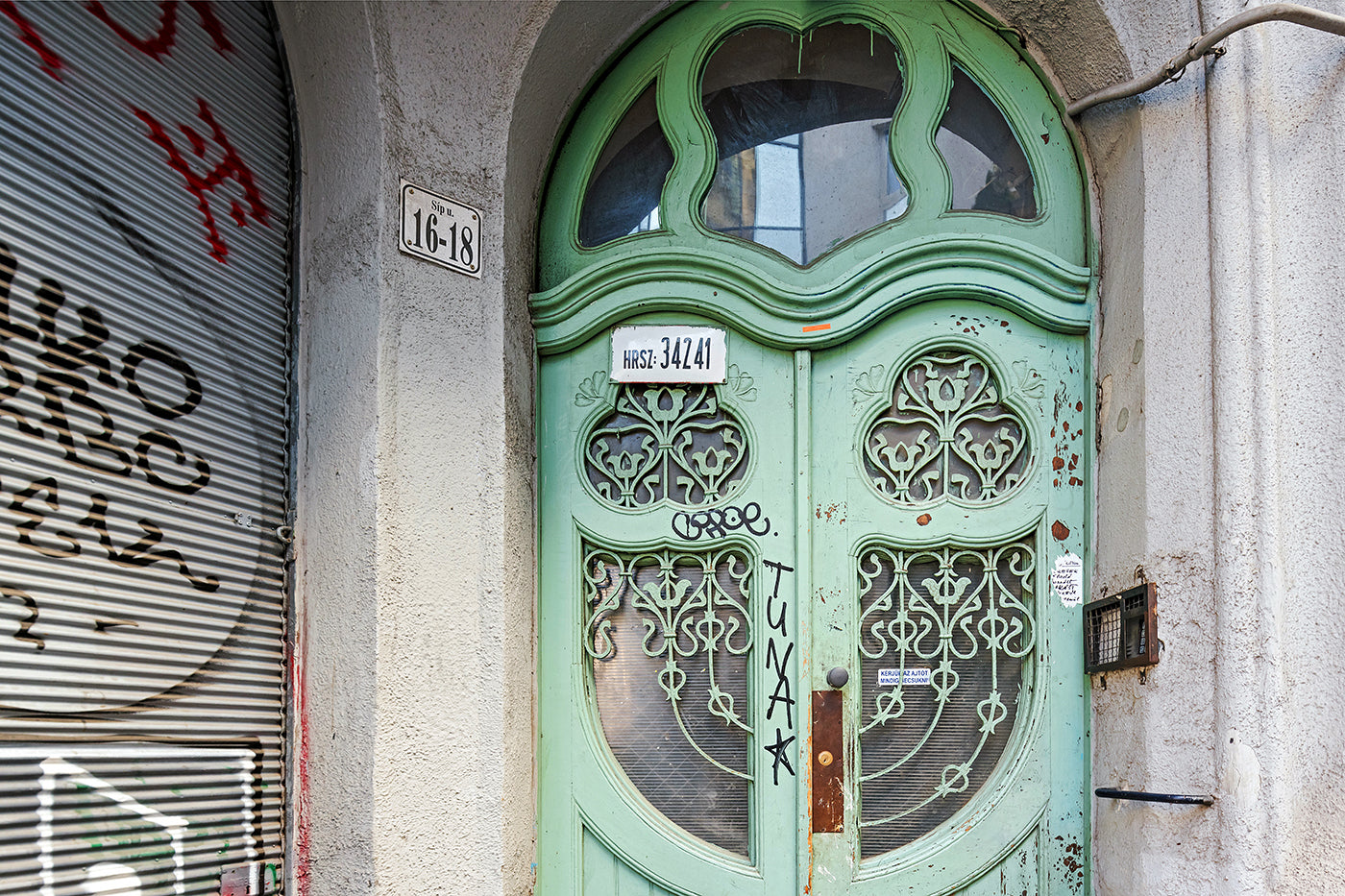 Kapu a Síp utcában #998