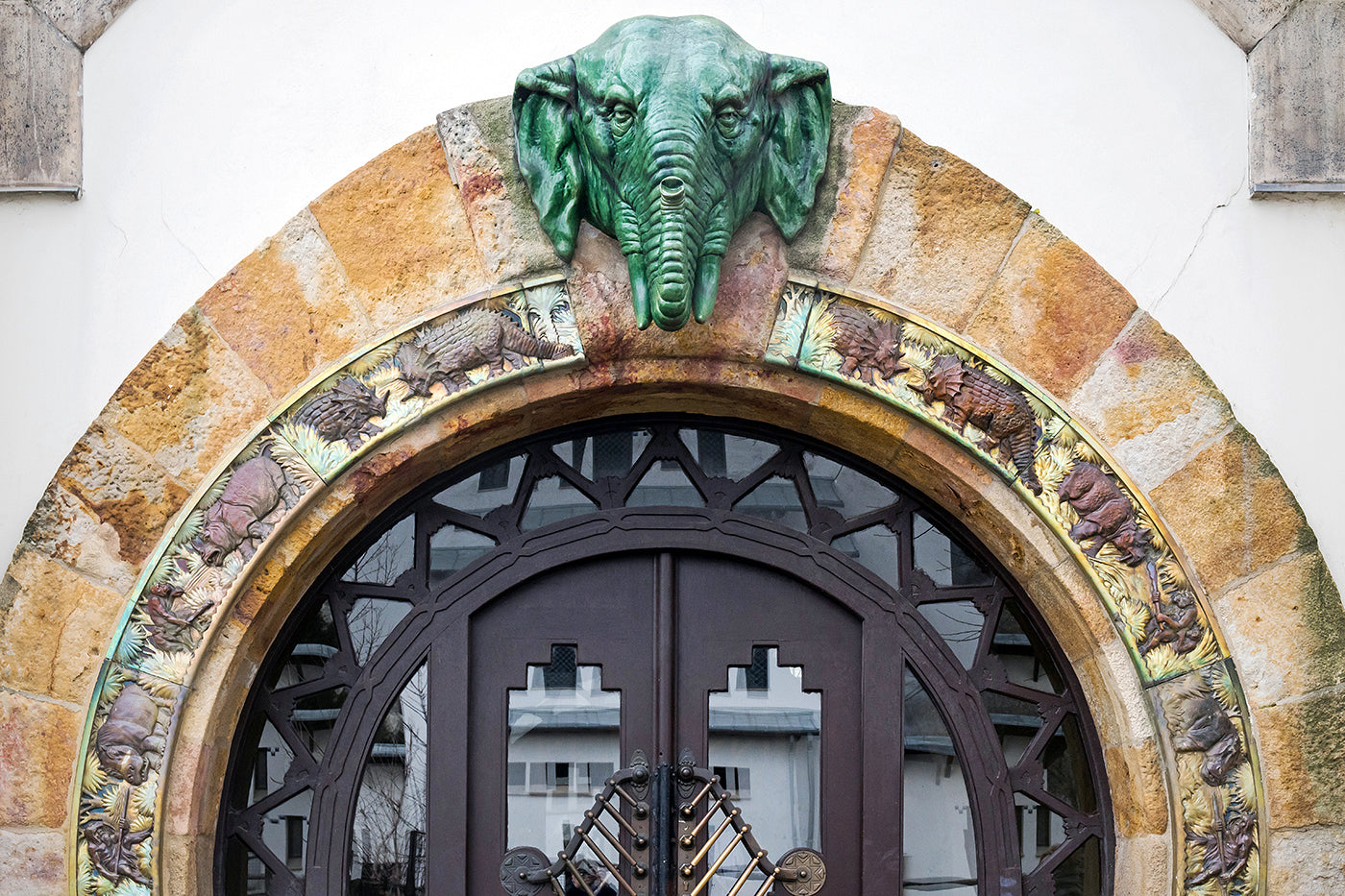 Elefántház kapuja az Állatkertben #1041