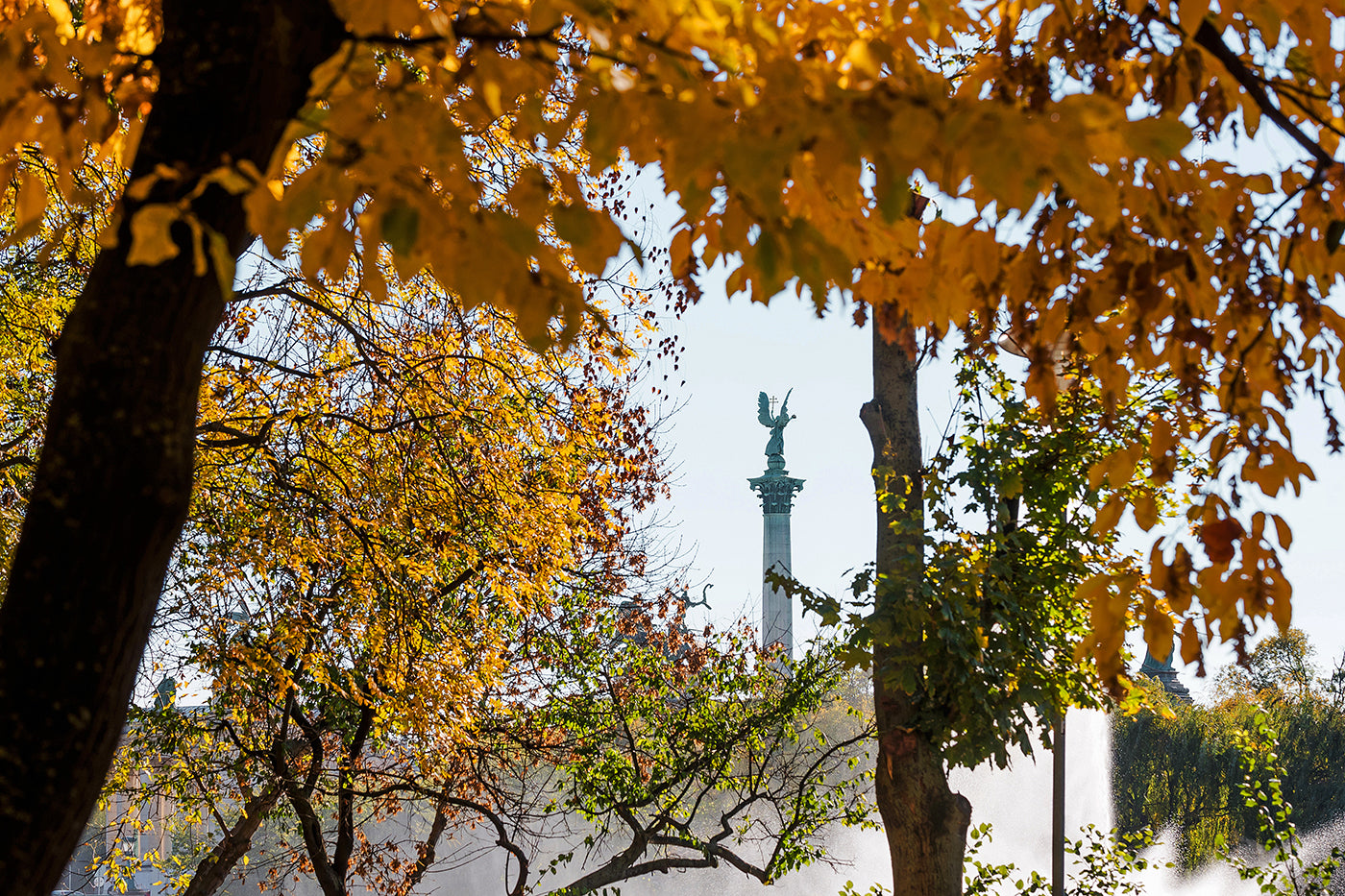 Heroes' Square in autumn #1453