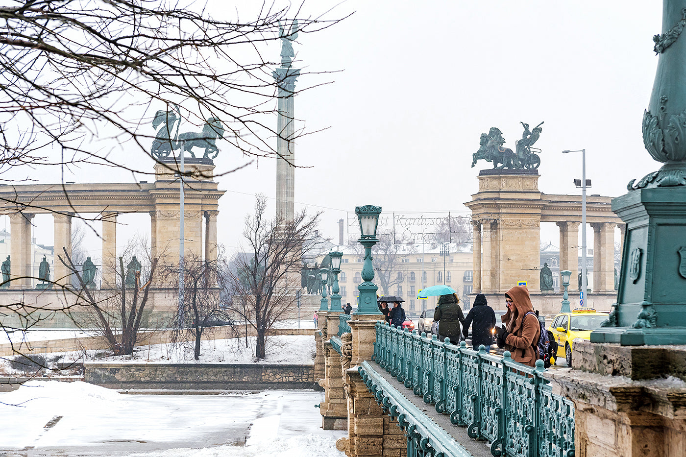 Heroes' Square in winter #1496