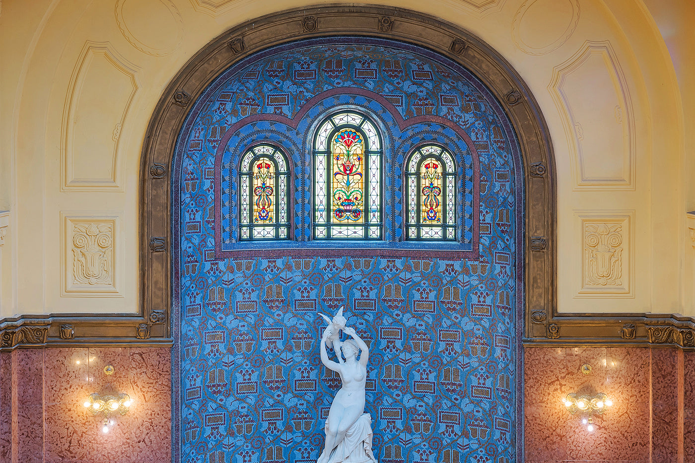Venus and Cupid statue in the Gellért Baths #1741