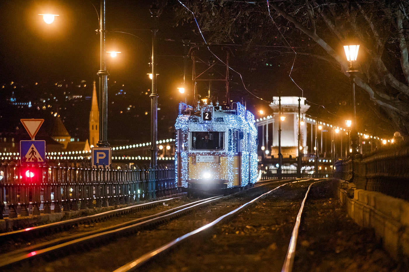 Christmas tram on Dunakorzó #1770