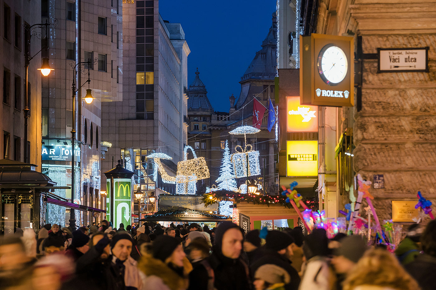 Fashion Street at Christmas #1786