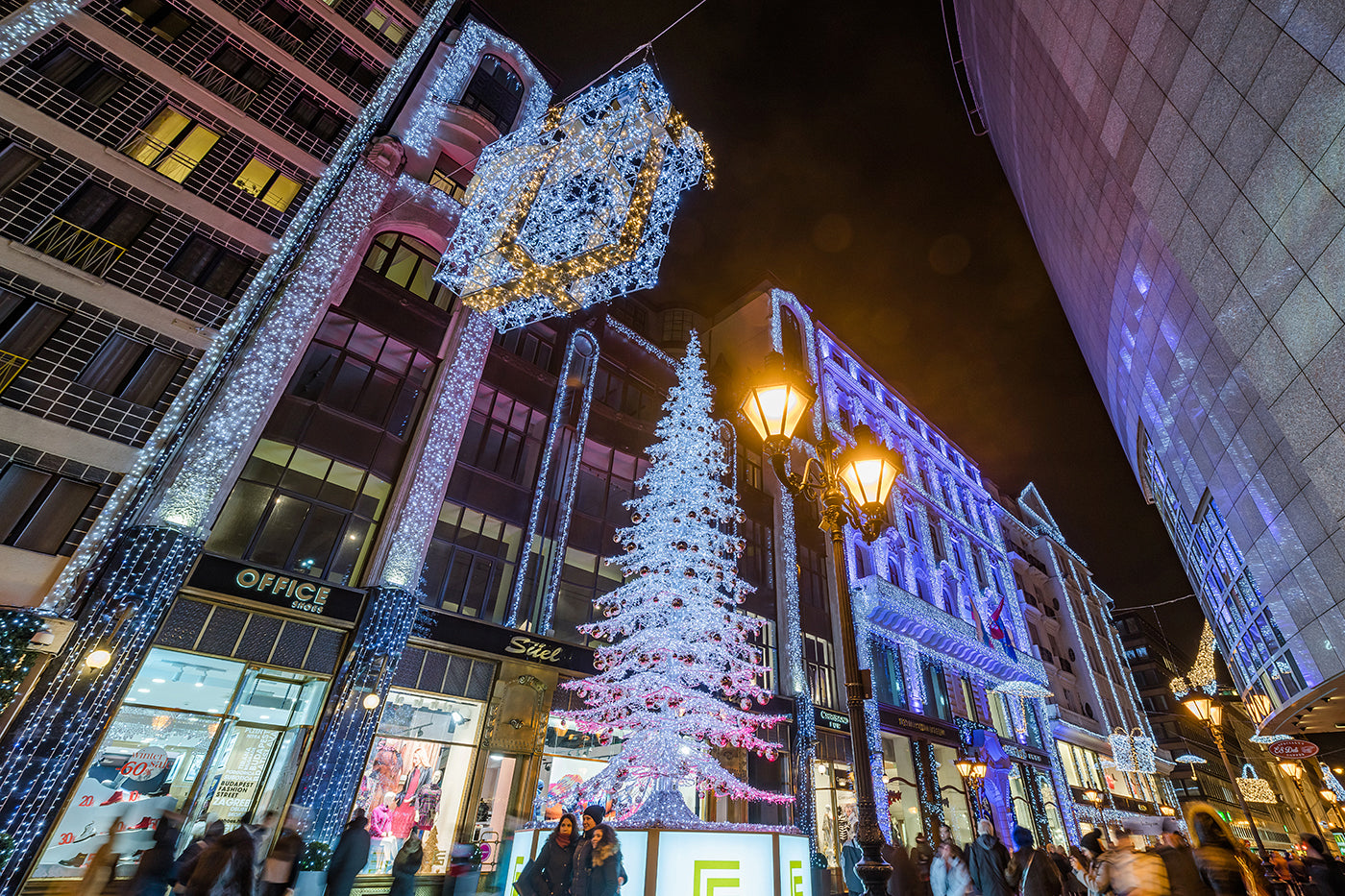 Fashion Street at Christmas #1797
