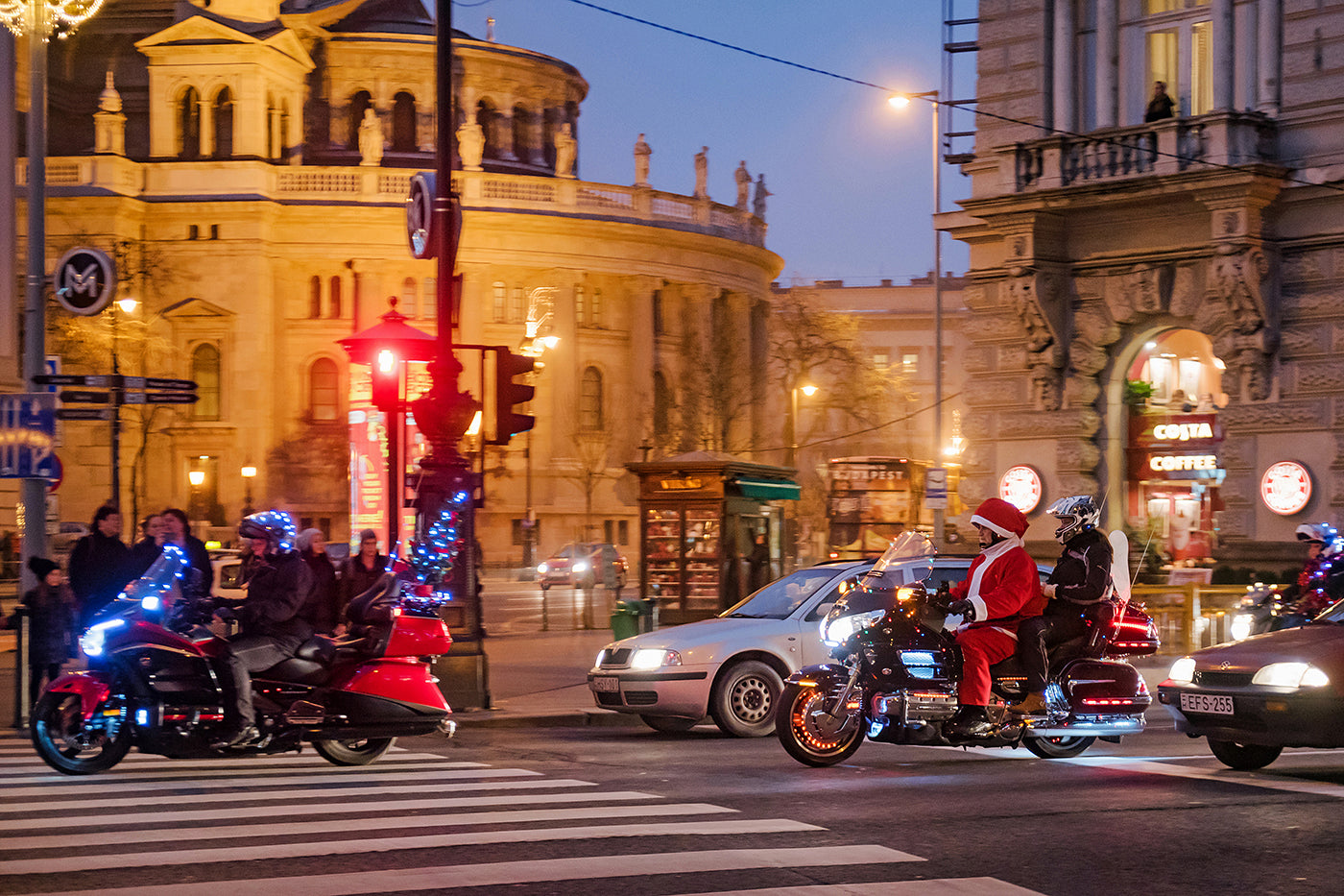Santa Claus on a motorbike on Andrássy Avenue #1886