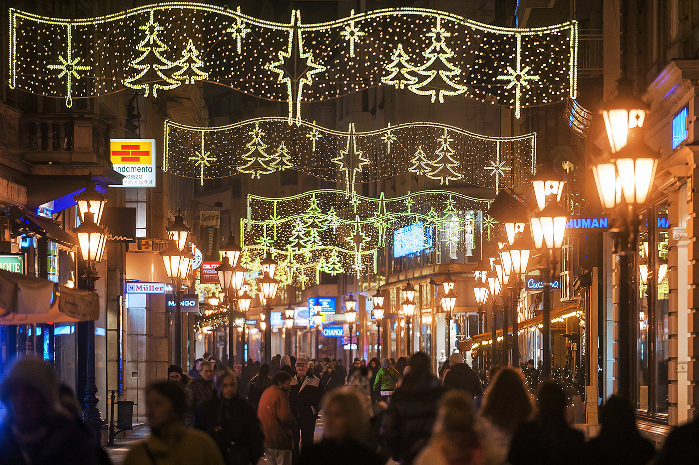 Váci Street in Christmas lights #1924