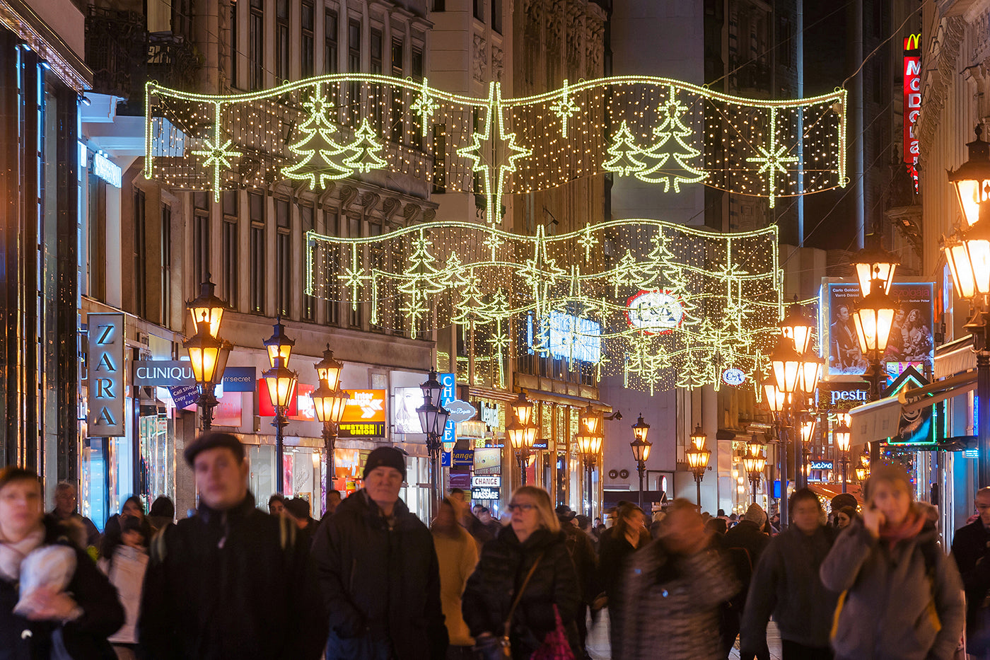 Váci Street in Christmas lights #1926