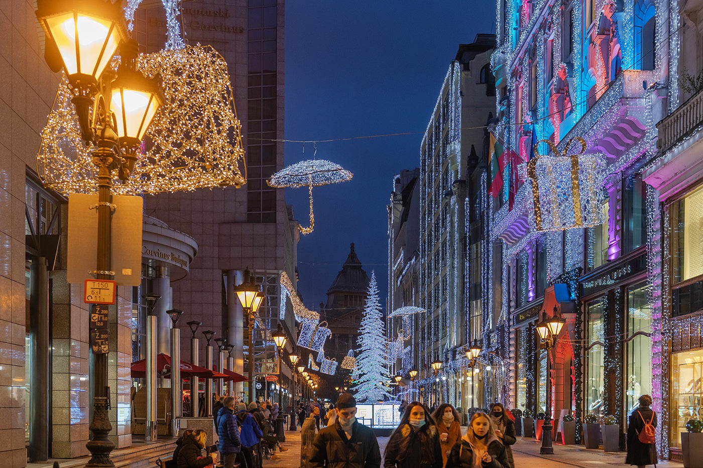 Fashion Street at Christmas #1941
