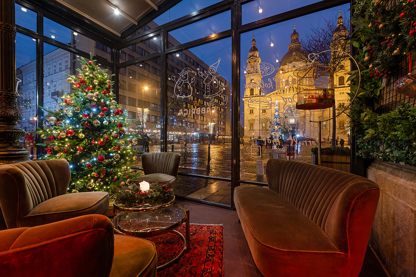 Christmas tree at La Fabbrica restaurant at the Basilica #2057