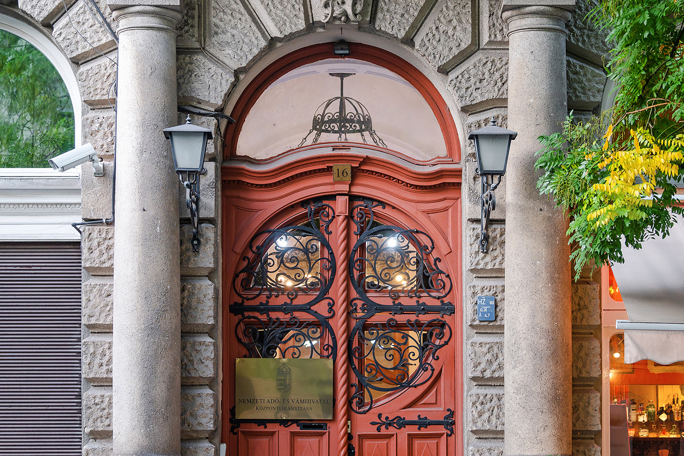 Gate at 16 Zoltán Street #2082