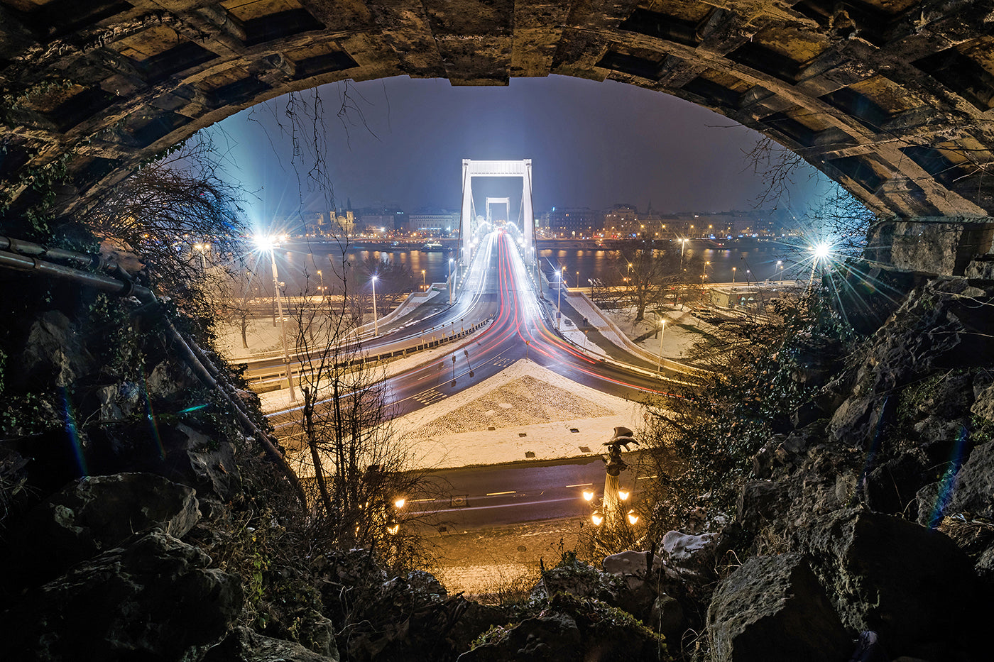 Elizabeth Bridge from Gellért Hill in winter #2273