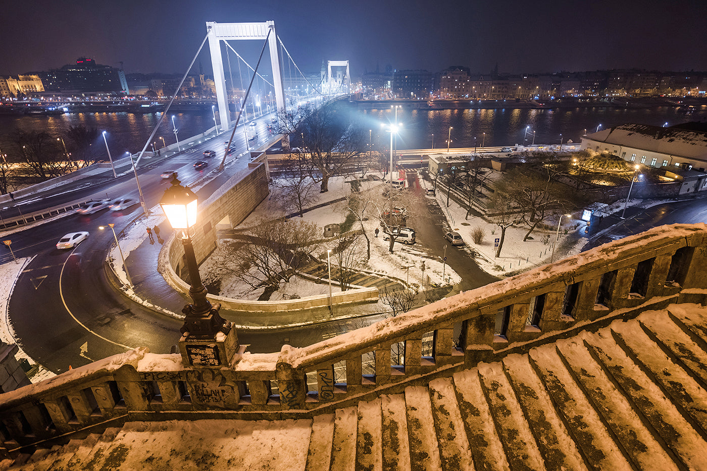 Elizabeth Bridge from Gellért Hill in winter #2274