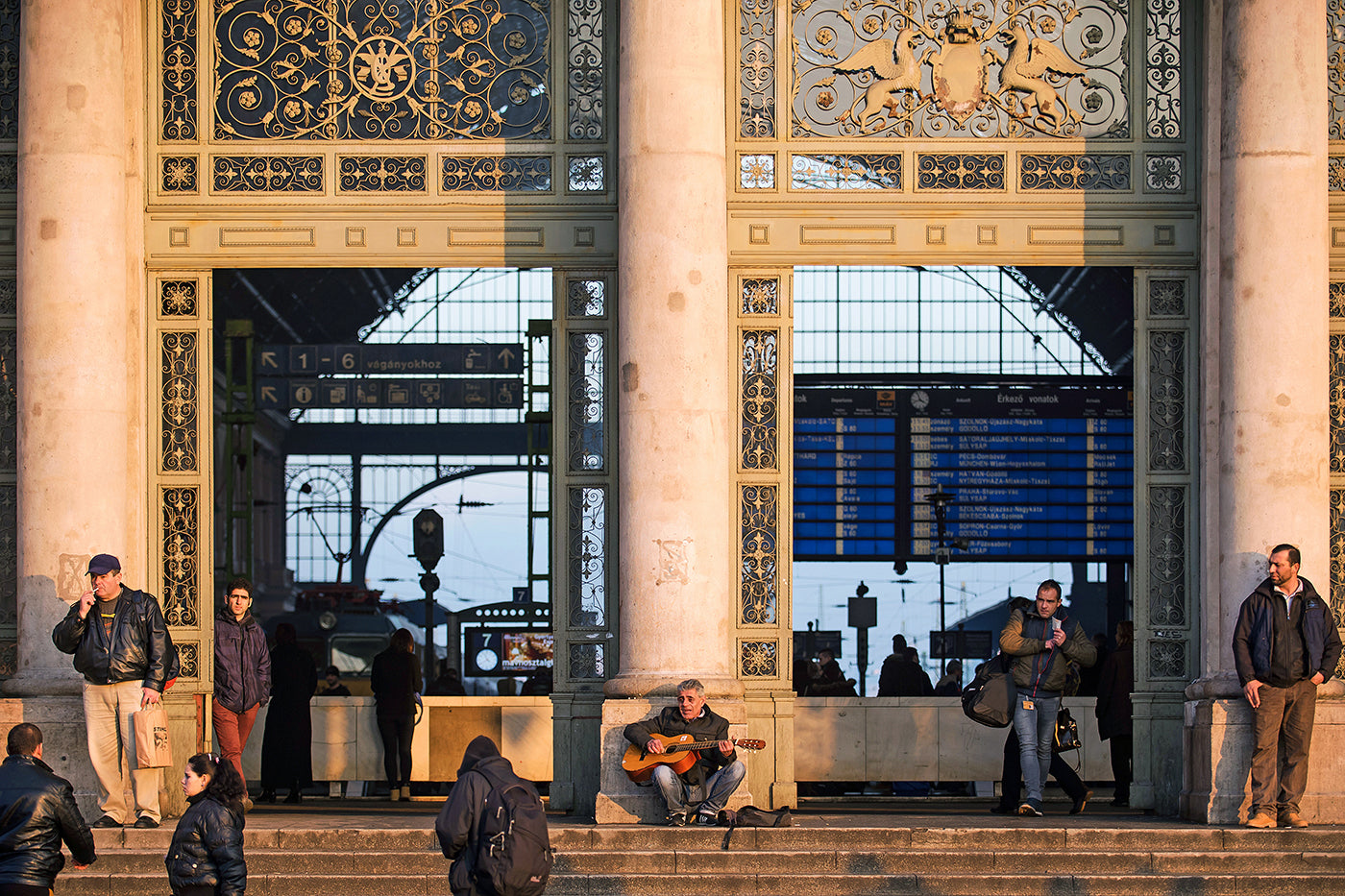 Guitarist at Keleti #2550