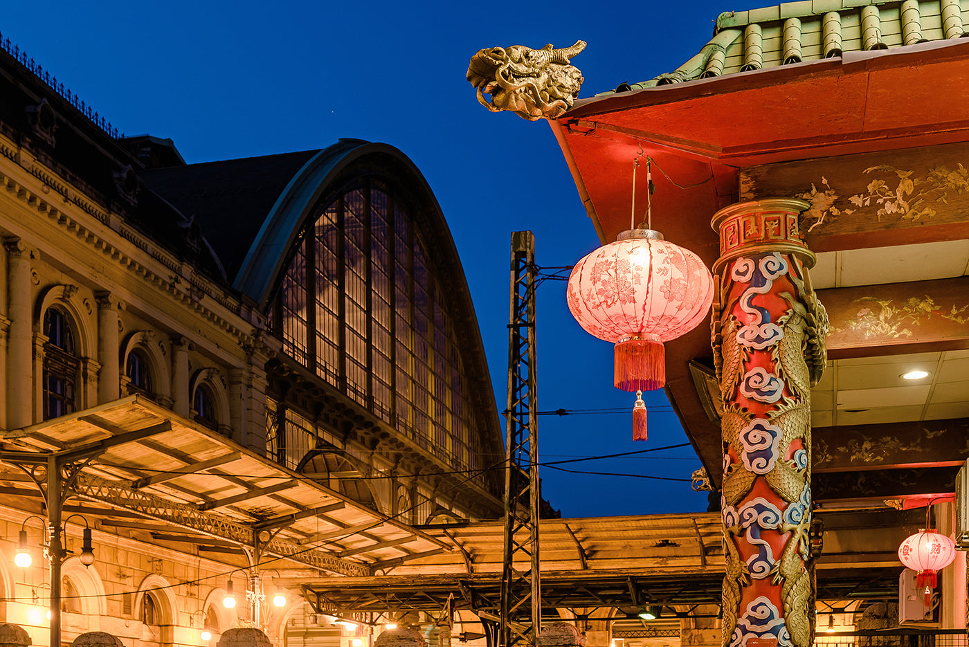 Chinese restaurant at Keleti in the evening #2568