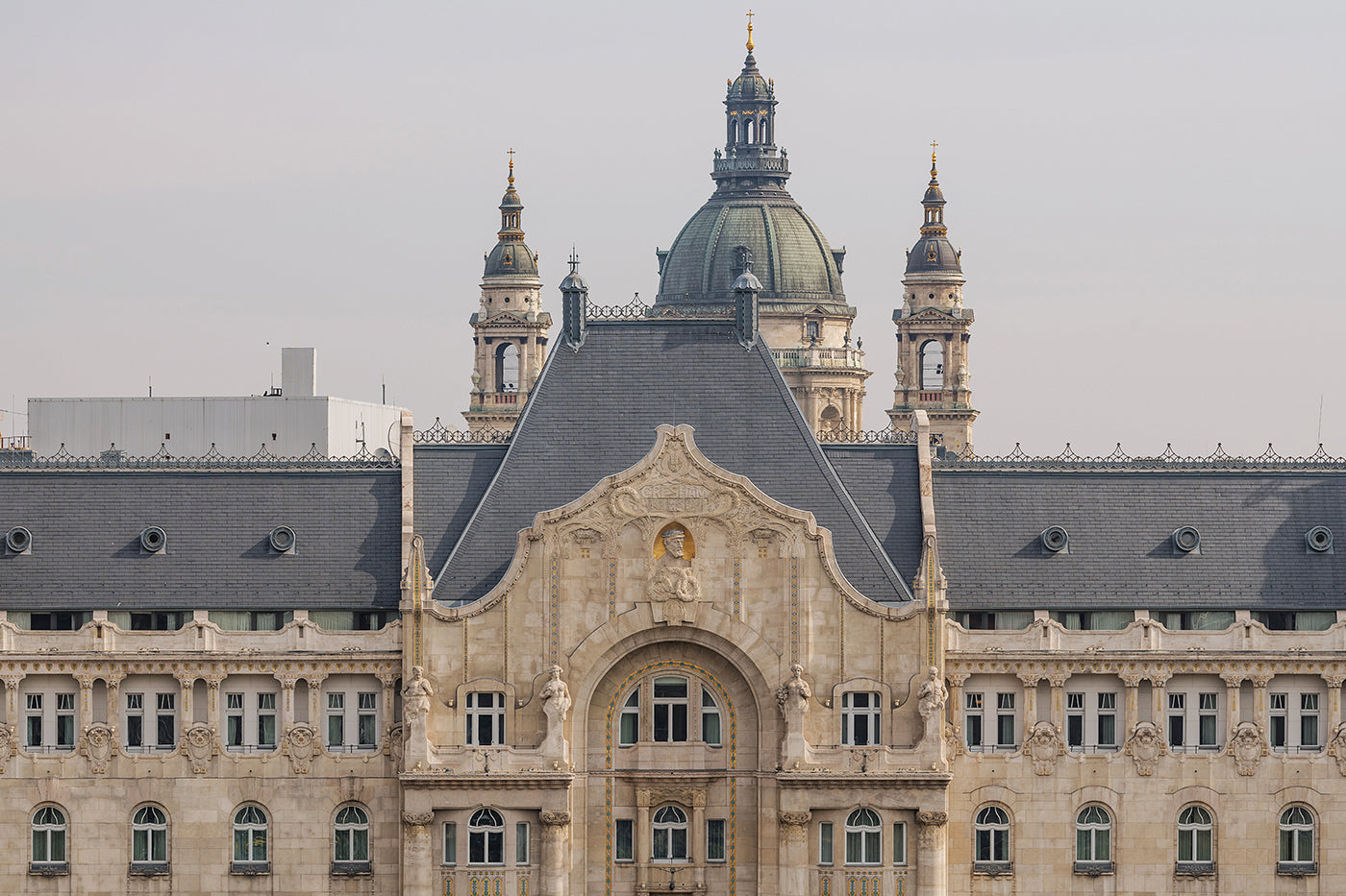 Gresham Palace and Basilica #2641
