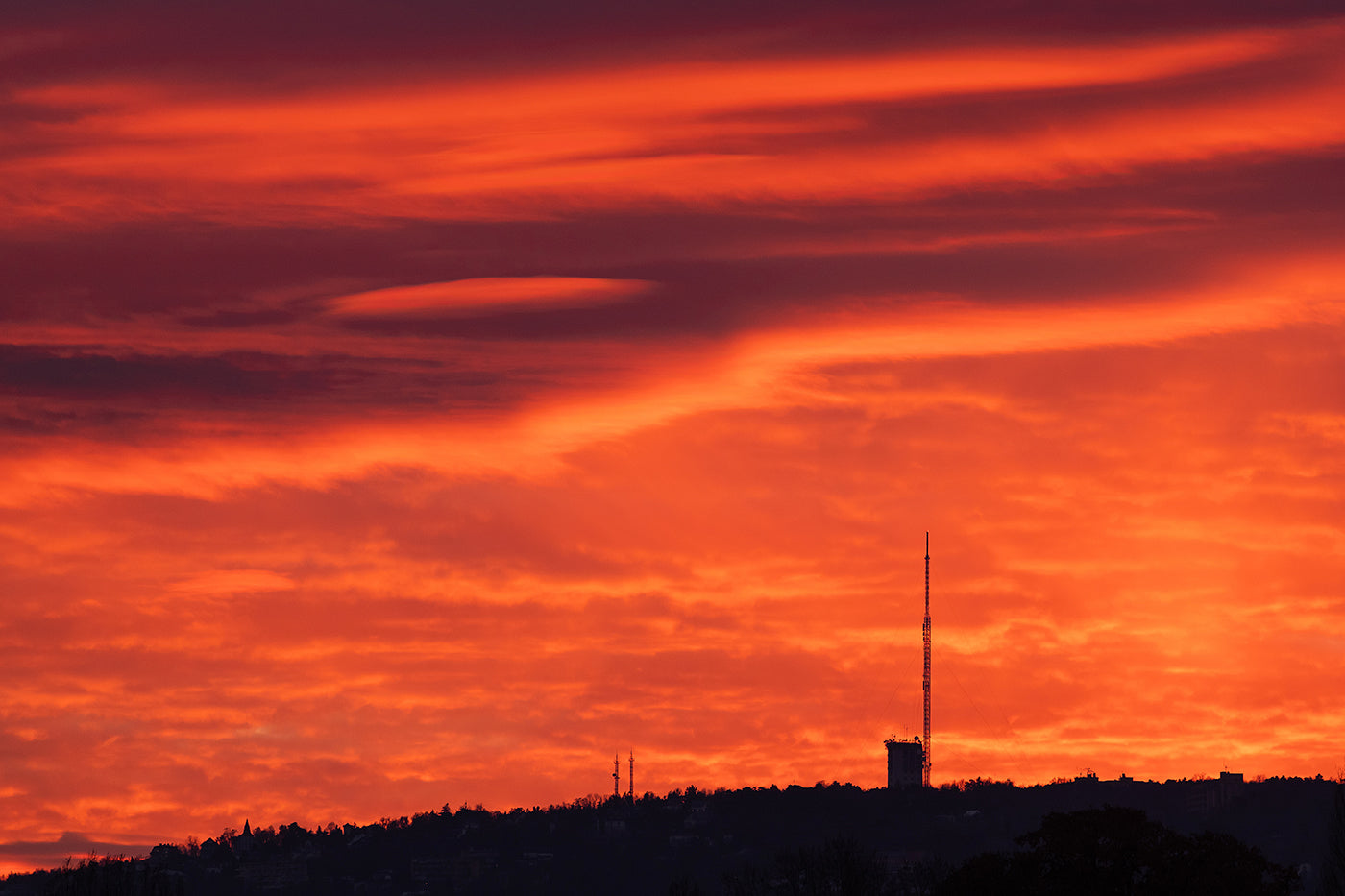 Sunset with the Széchenyi Mountain transmission tower #2702