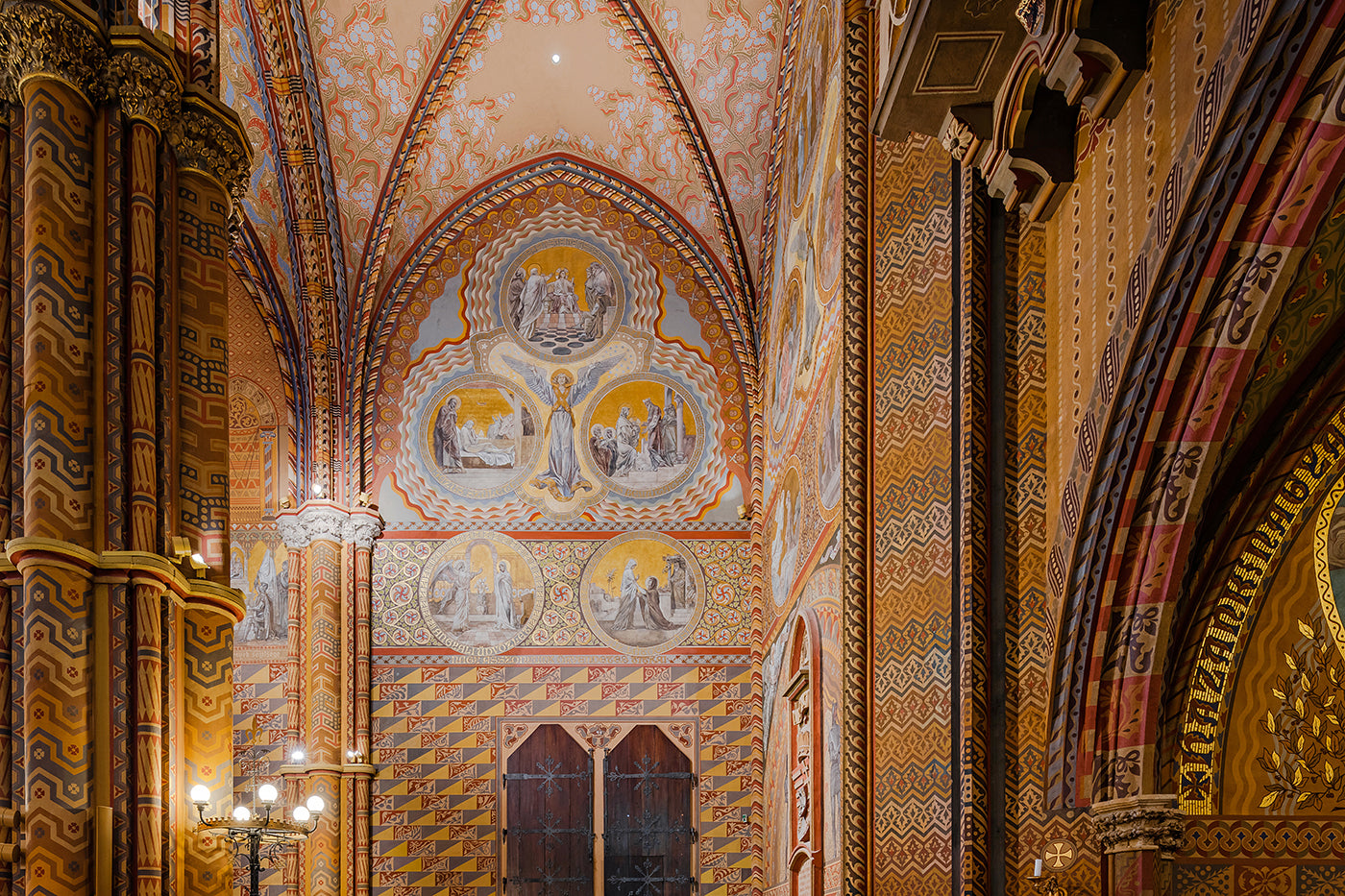 Matthias Church interior #2917