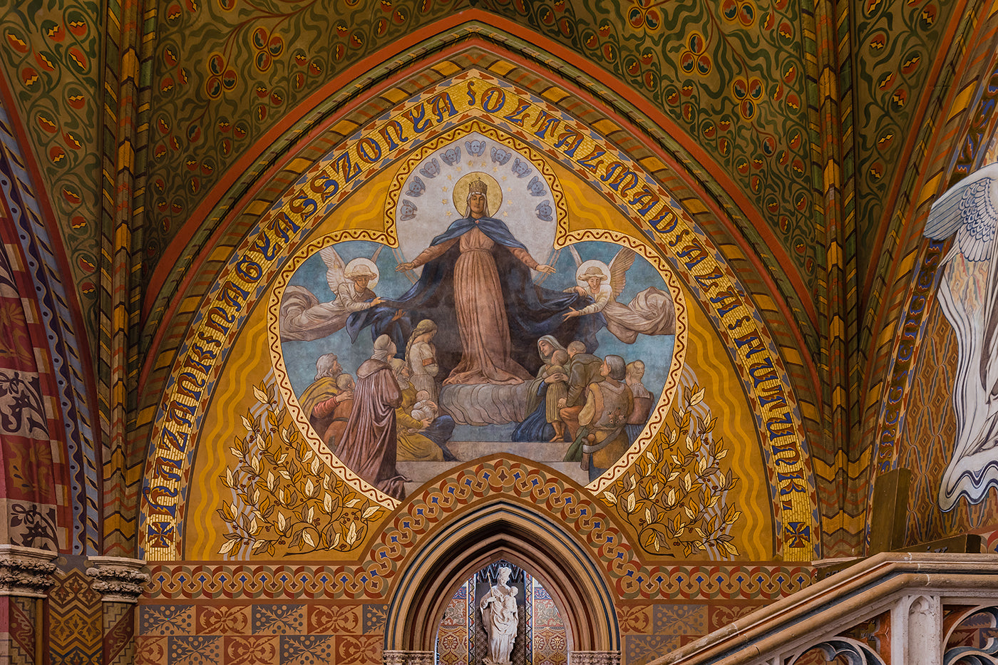 Matthias Church interior #2941