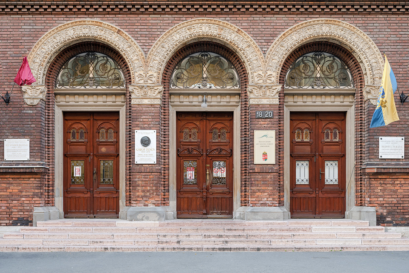Markó Street, Gate 18-20 #2984