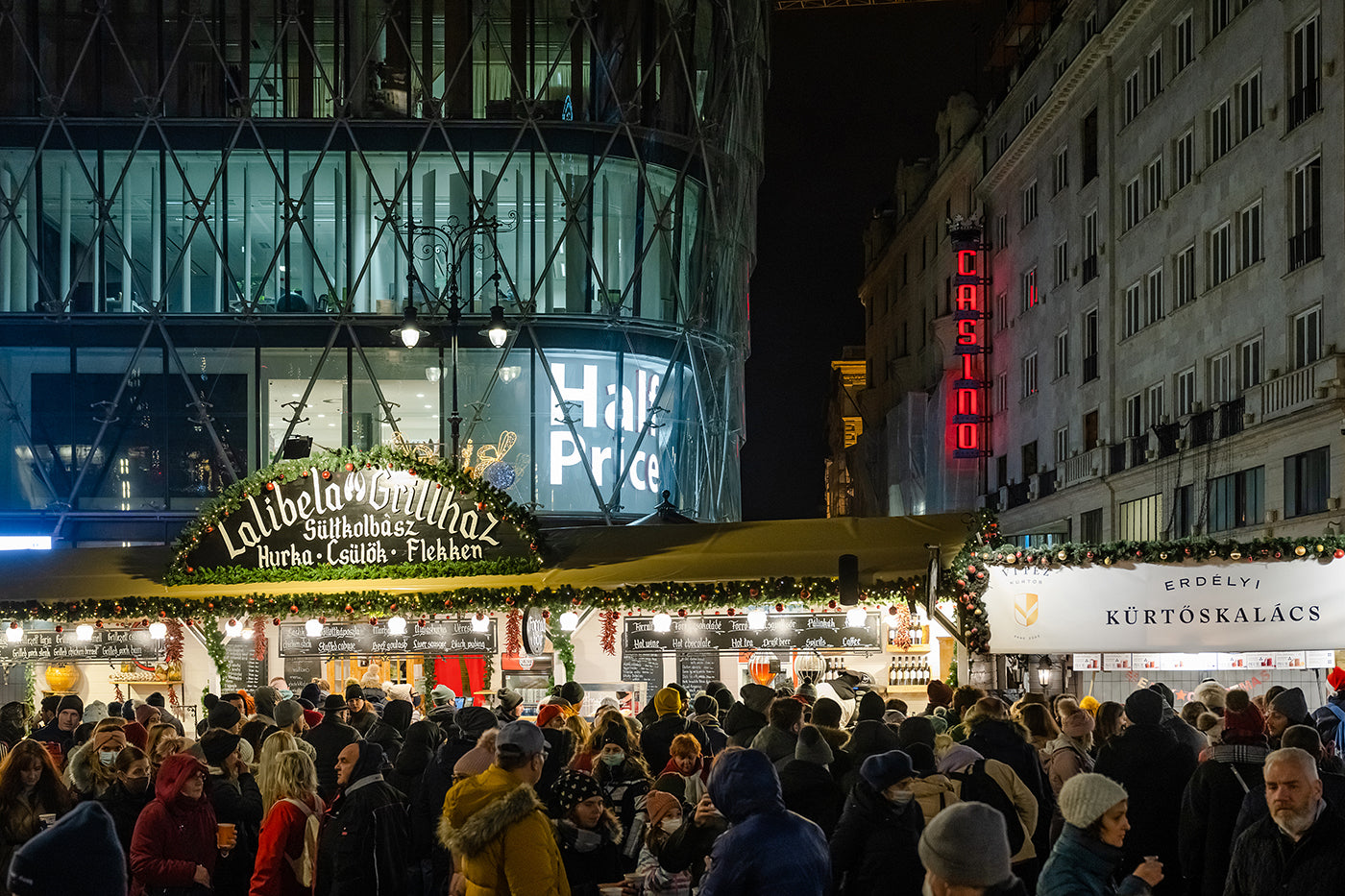 Christmas market at Vörösmarty Square #3082