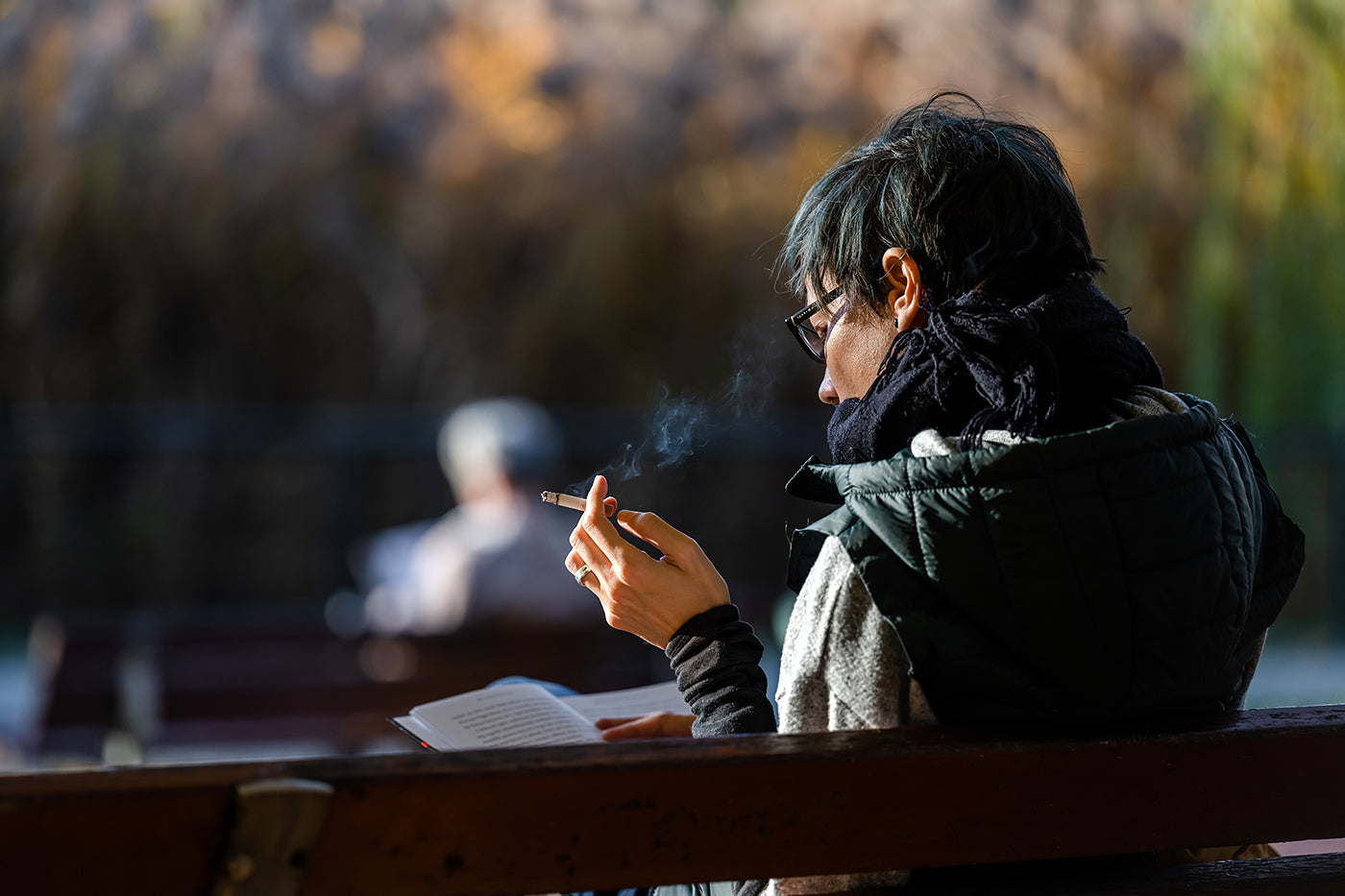 Reading Girl at Bottomless Lake #3336