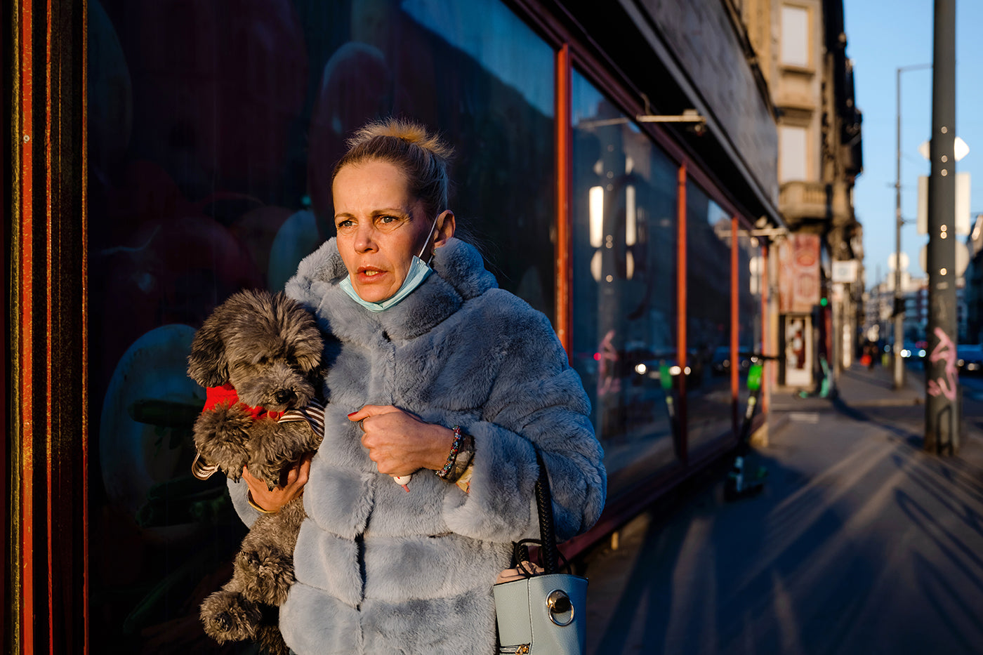 Lady with dog on Thököly road #3369