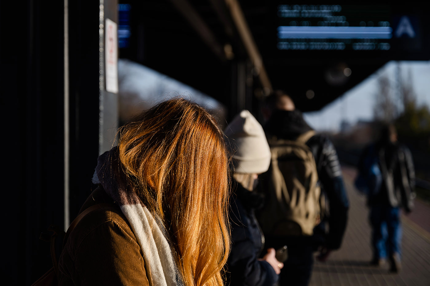 Afternoon lights at Zugló train station #3377