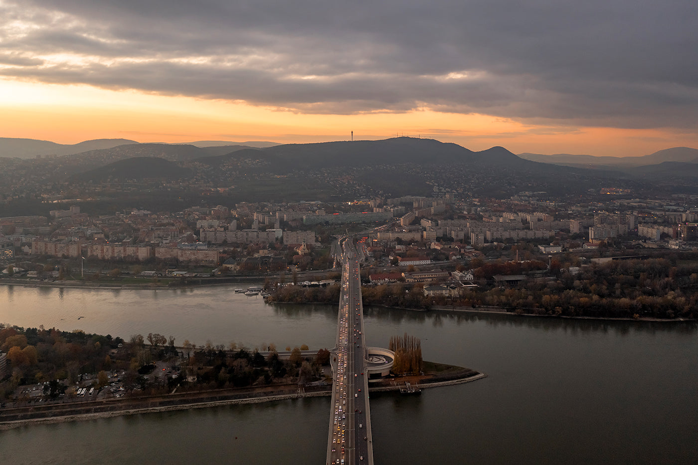 Árpád Bridge from above in autumn #3462