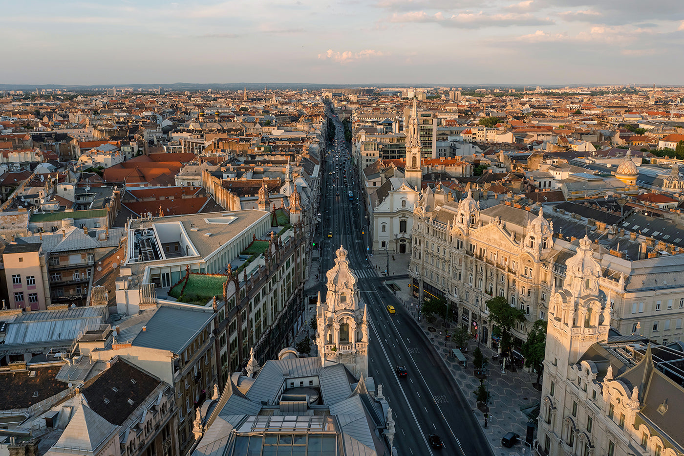 Ferenciek Square and Kossuth Lajos Street #3465