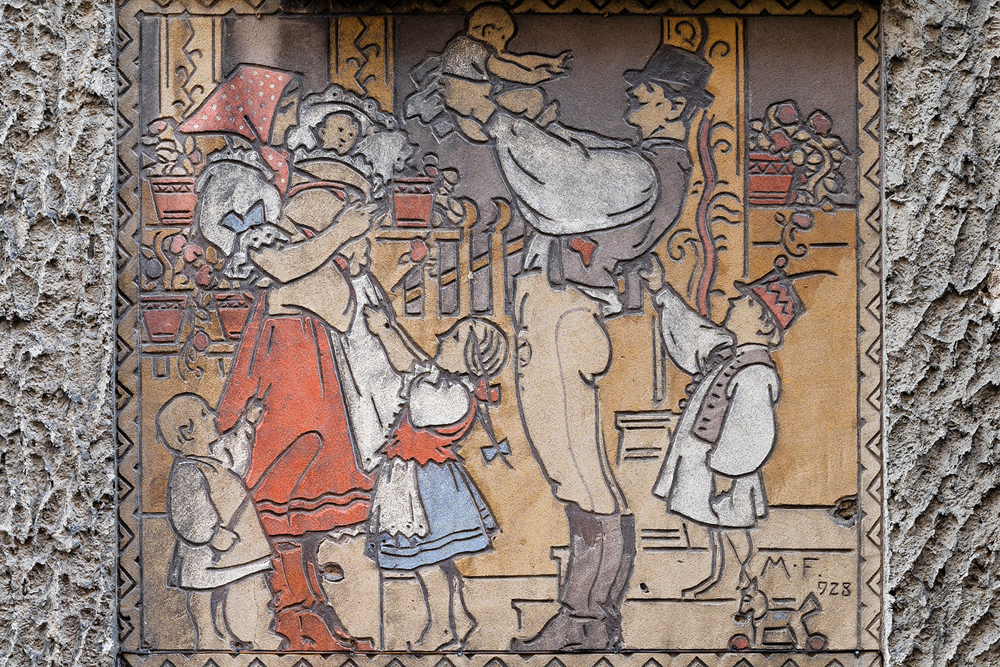 Relief on Fadrusz Street #3682