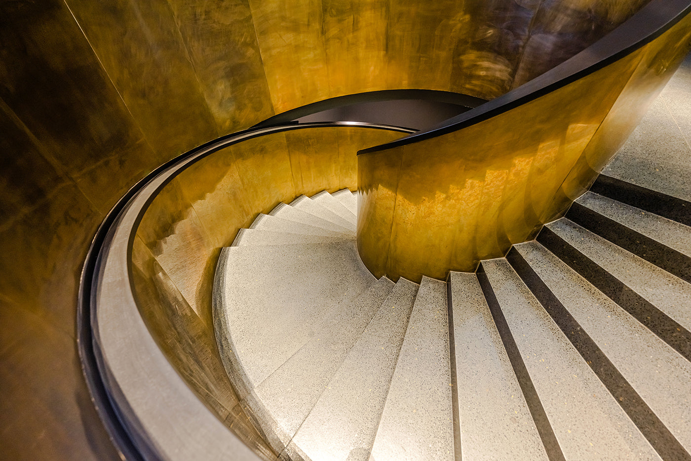Spiral staircase of Millenium House #3833