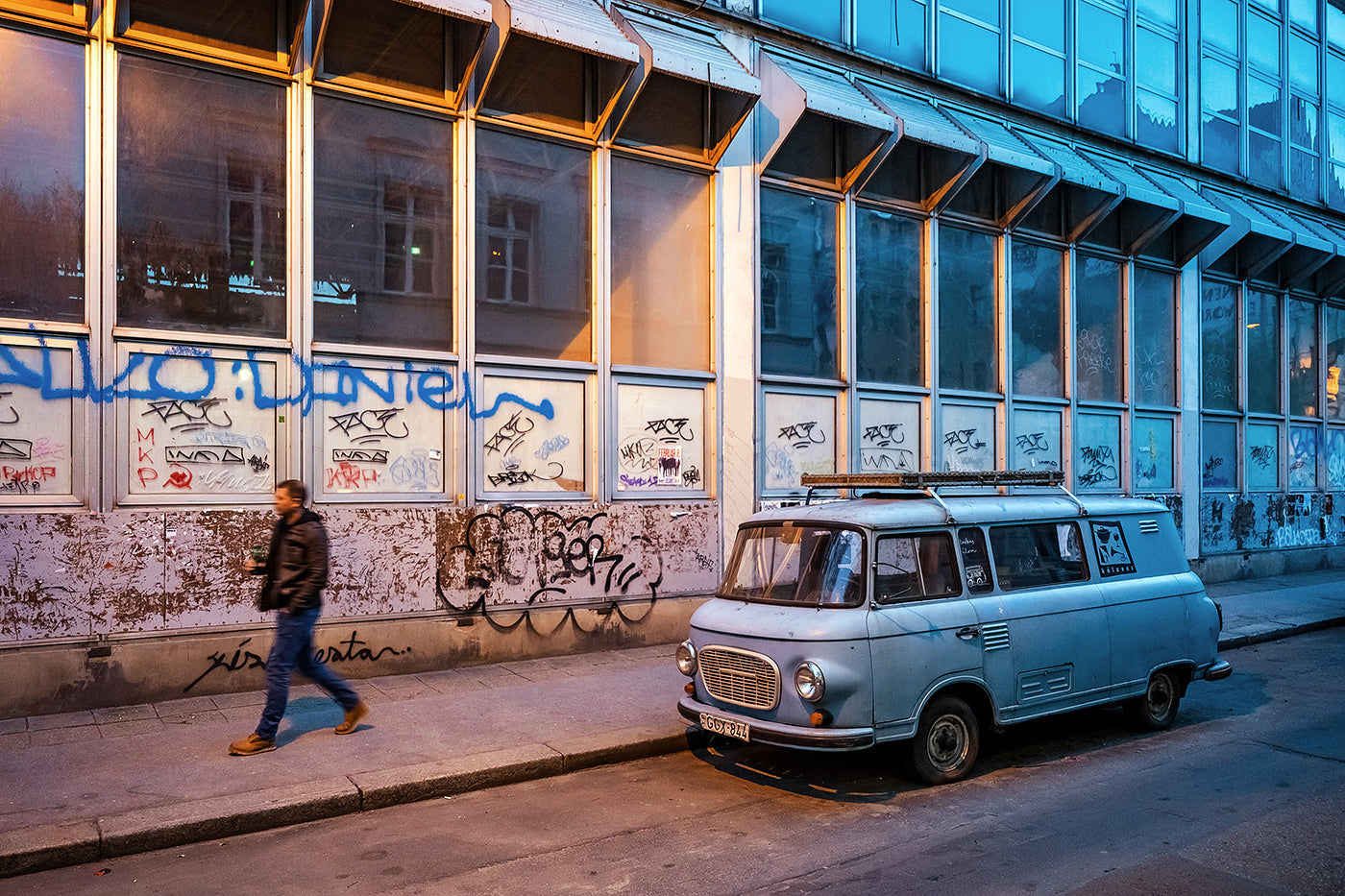 Barkas a Kazinczy utcában #4016