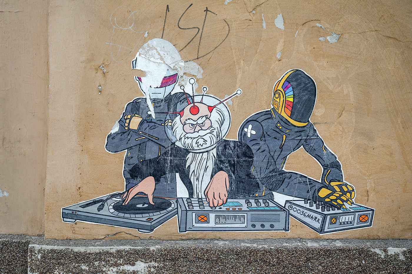 Street art on Király Street #4027