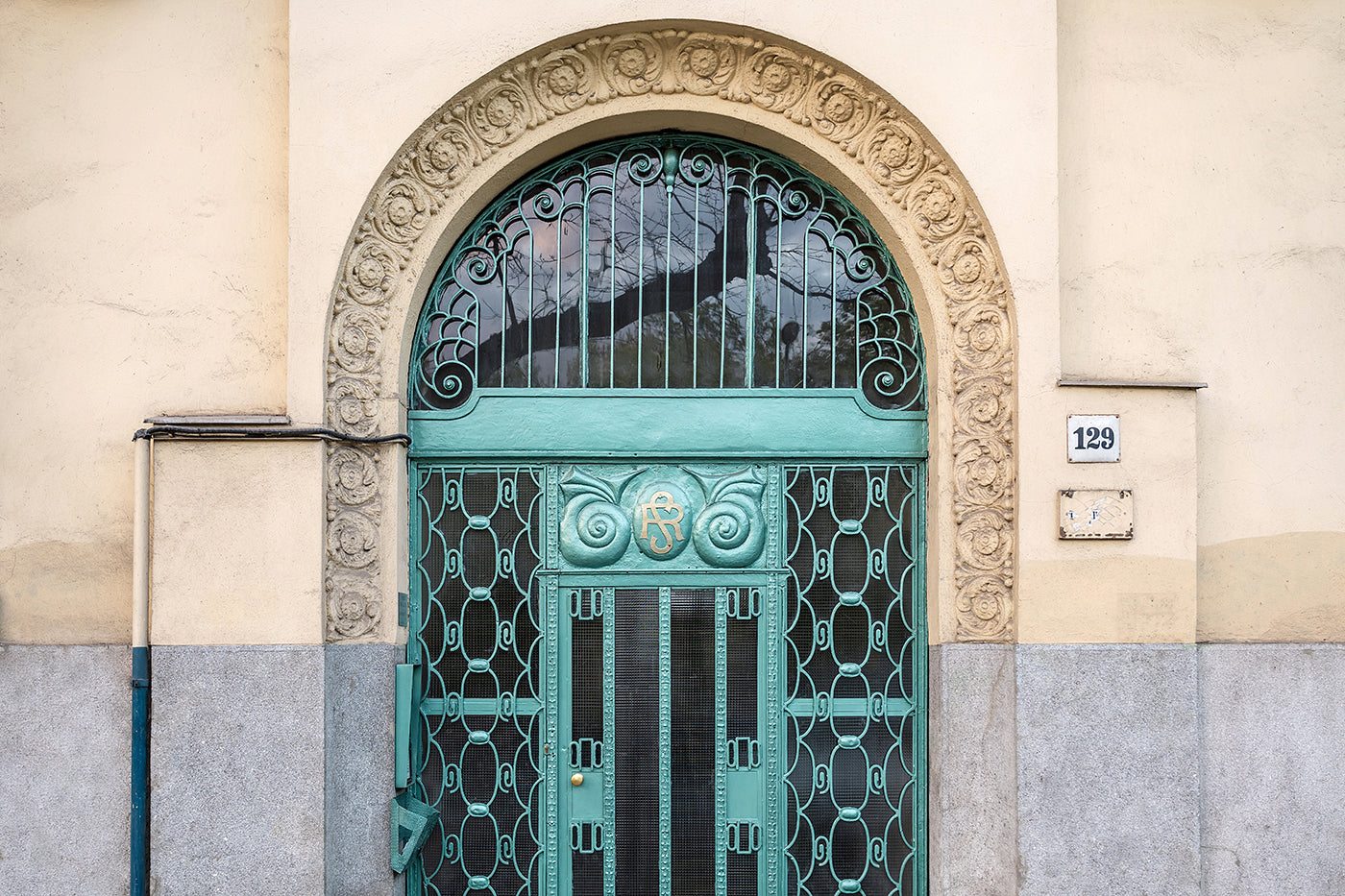 Attila Street 129th Gate #4133