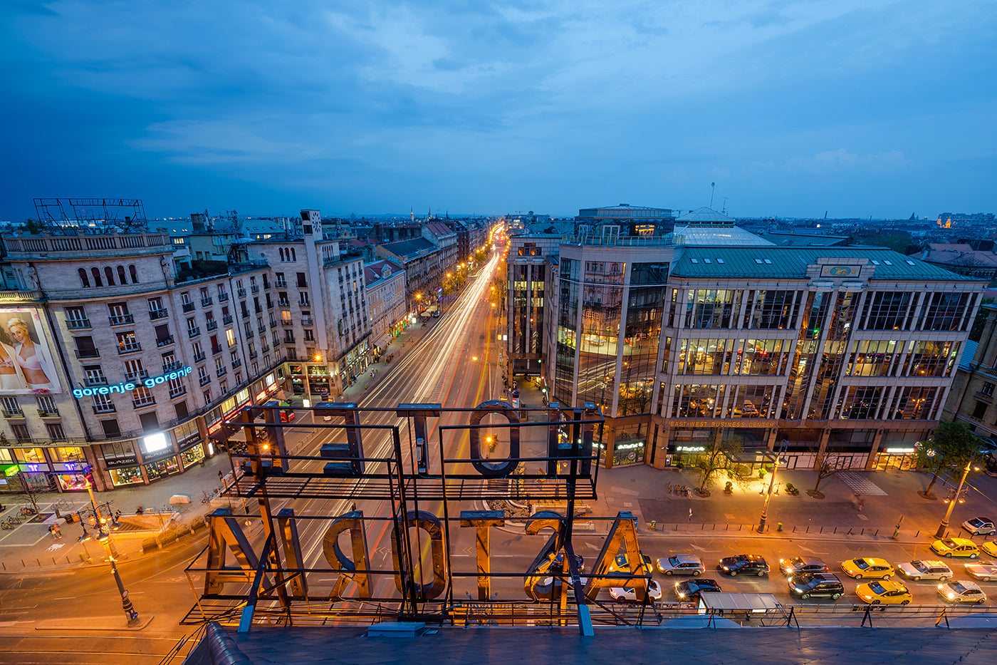 Rákóczi Road from the top of the Astoria Hotel #4538