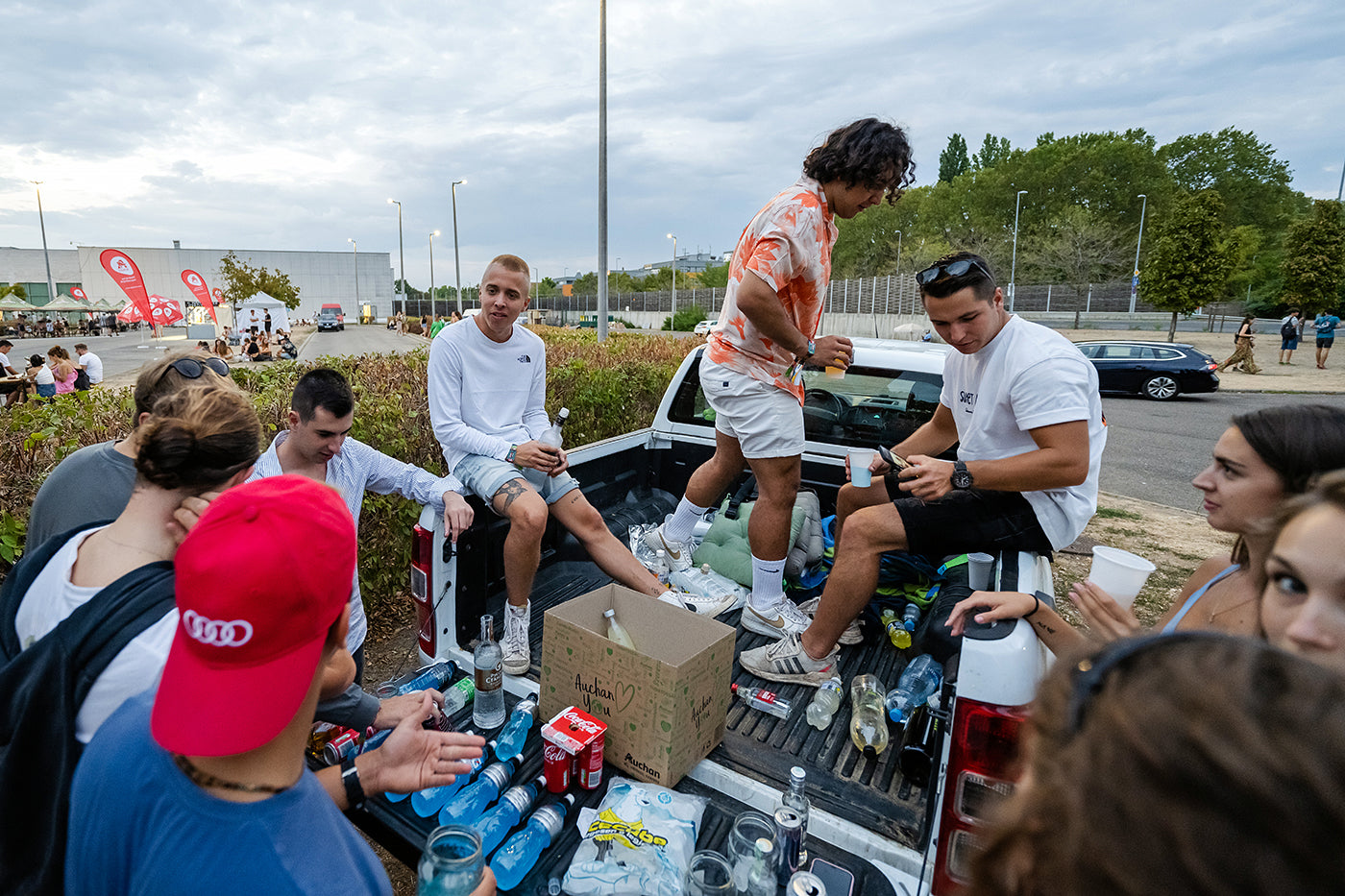 Alapozás a Sziget előtt az Auchan parkolójában #4596