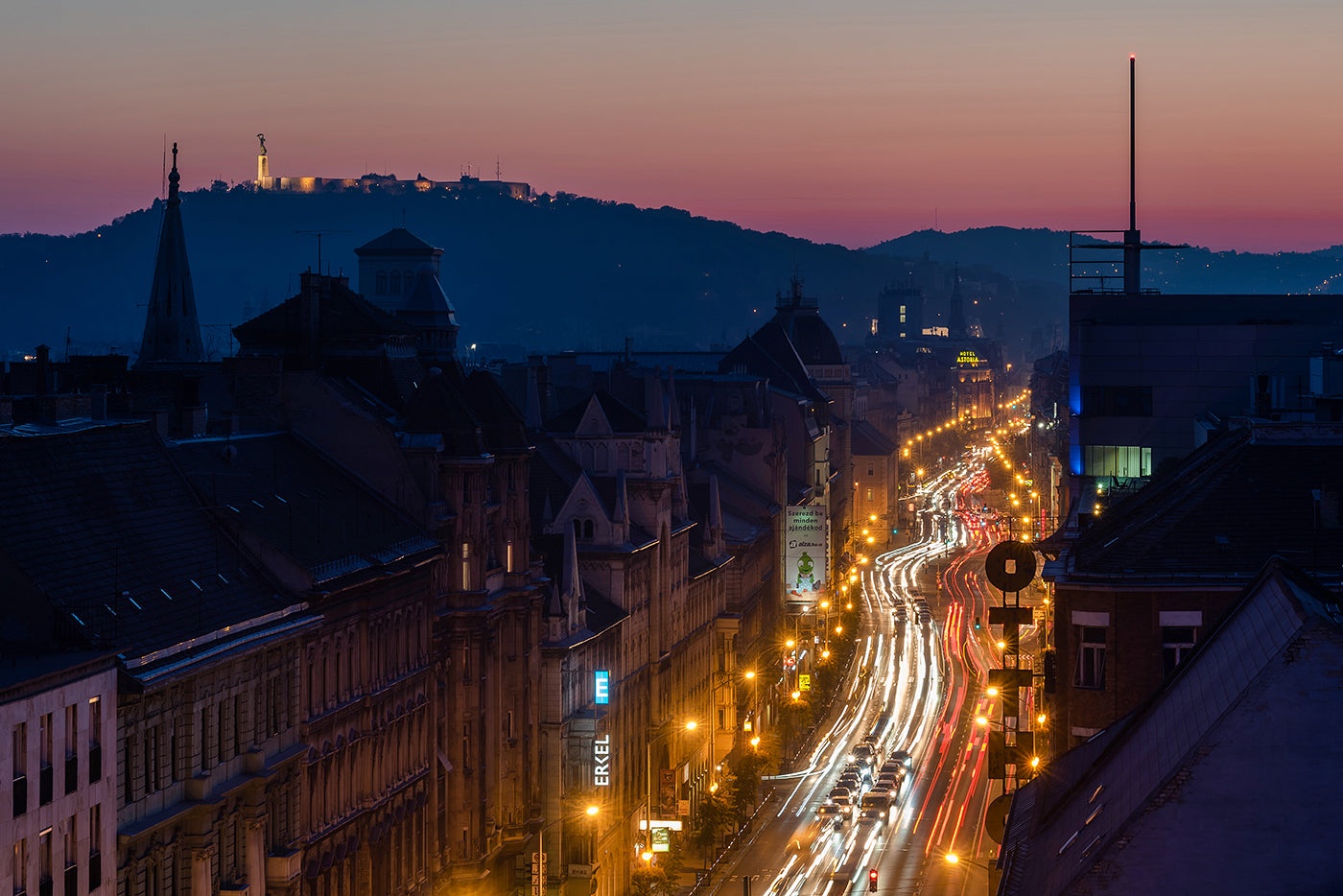 Rákóczi Road rush hour at night #4646