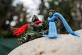 Mini statue of Aunt Aranka and Uncle Béla on Pasaréti Square #4738