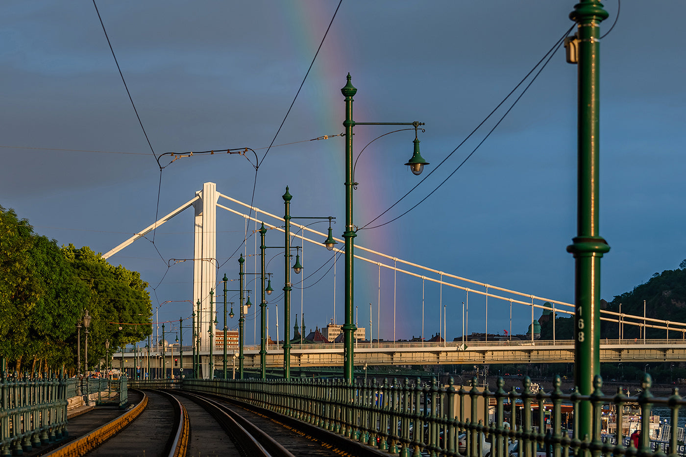 Elizabeth Bridge with rainbow #4916