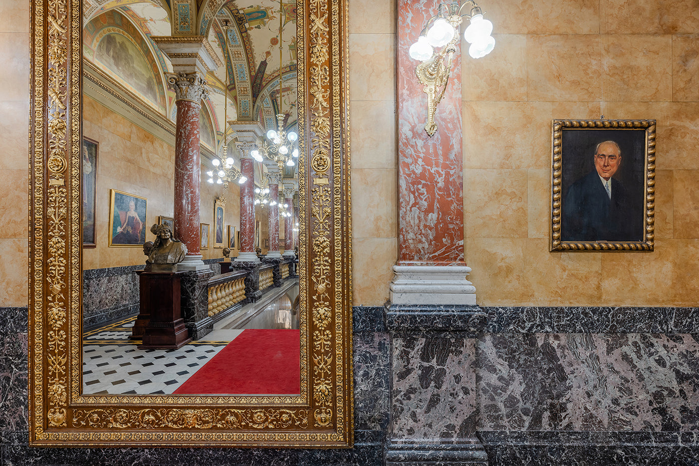 The upstairs gallery of the Royal Staircase in the Opera House #5048