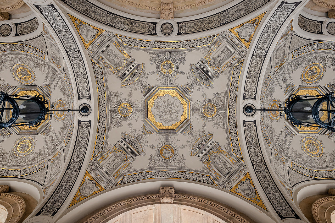 Opera House Entrance Ceiling #5072