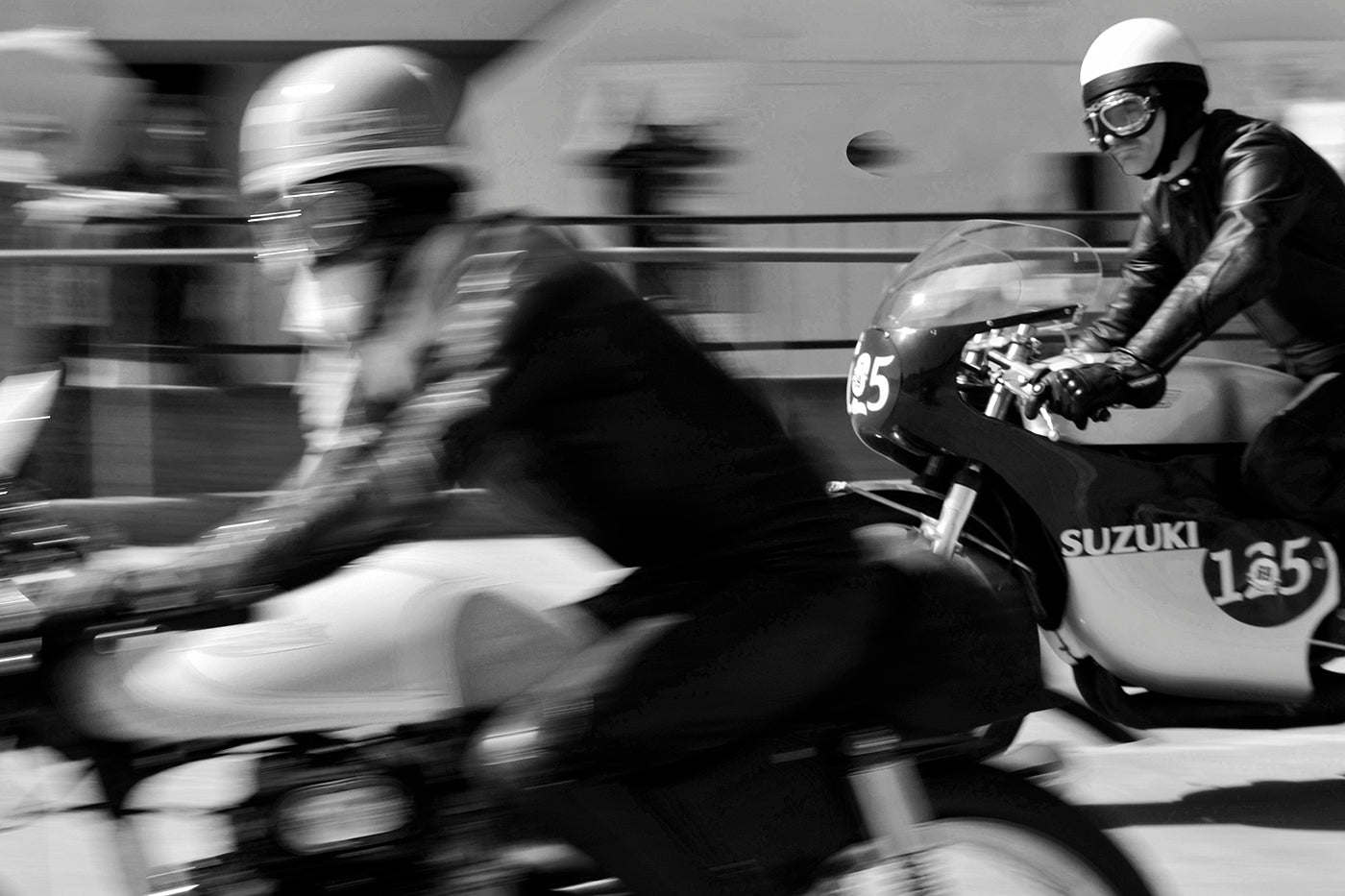 Oldtimer motorbikes compete at the Velodrom Millenáris #5226