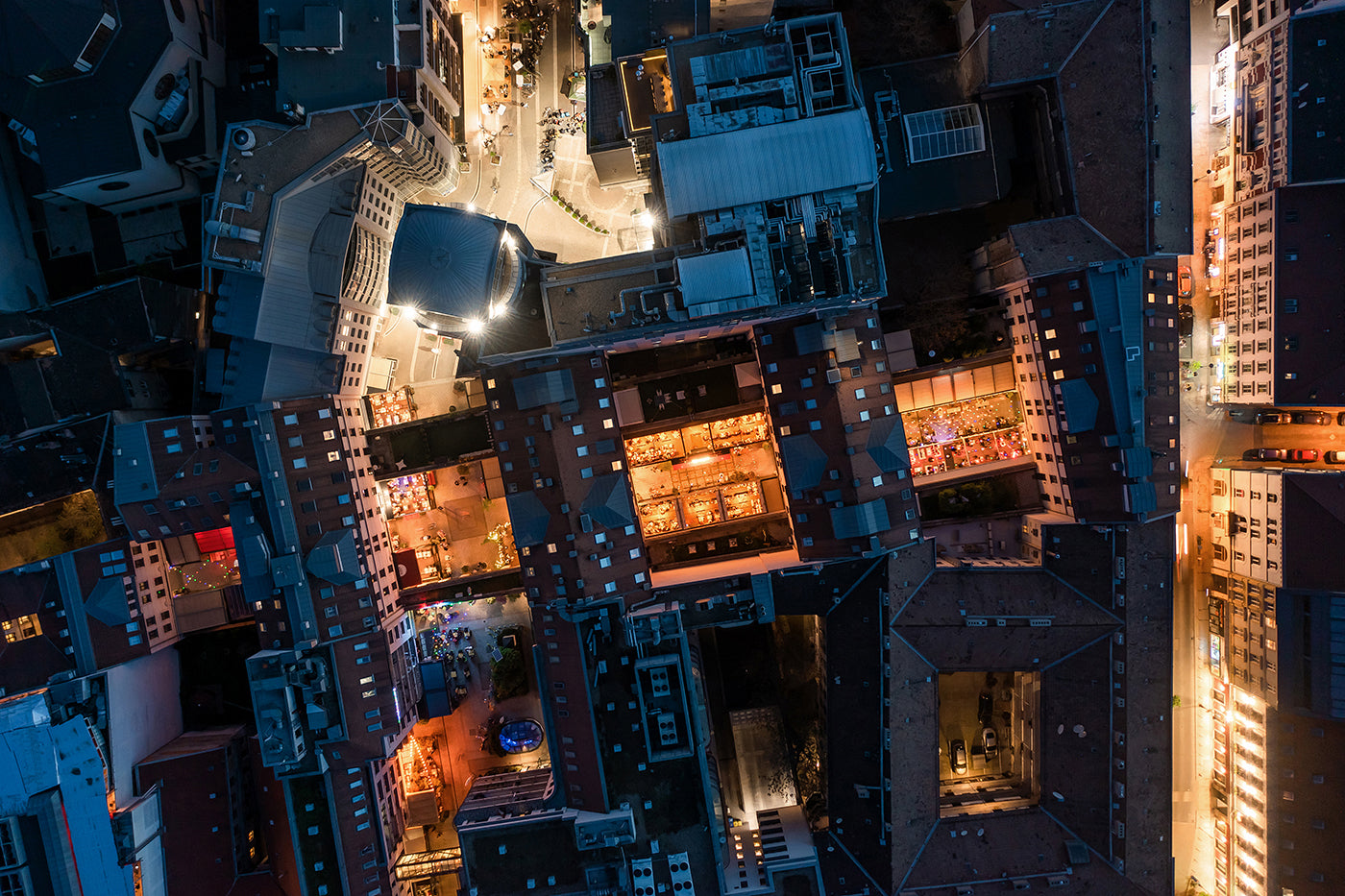 Gozsdu Courtyard from above #5501