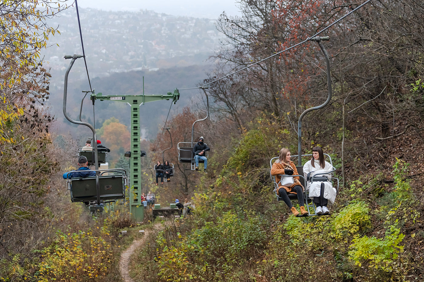 Cable car ride in autumn #5540